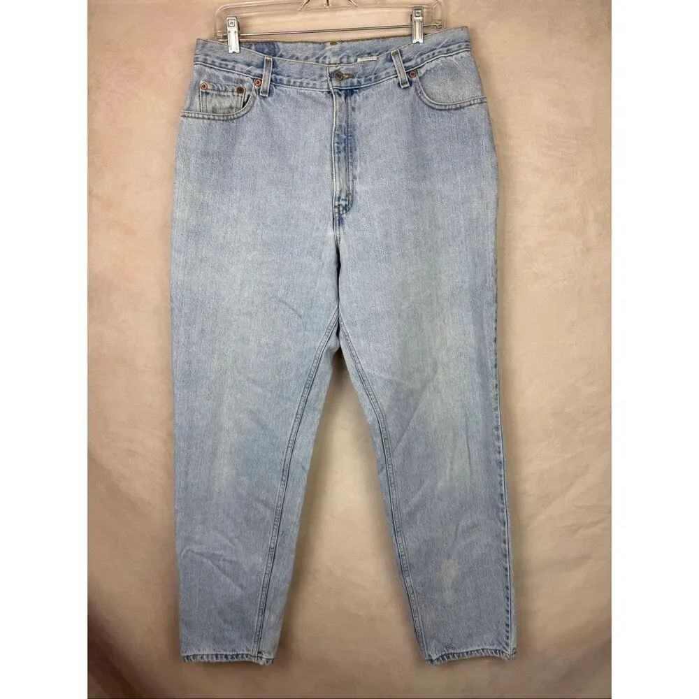 Vintage Women’s Red Tab Levi’s 550 Jeans Size 16 32x30 Light Wash 03/99 READ